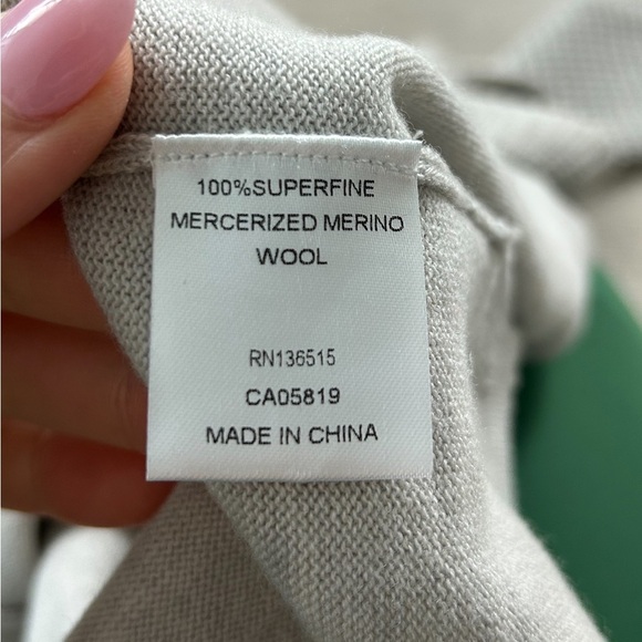 One Grey Day Superfine Merino Wool Grey Sweater - Picture 7 of 9